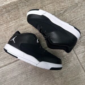 Nike Kaishi (TDV) Baby Shoes and Jordan Flight Origin 3 BT Baby Shoes bundle